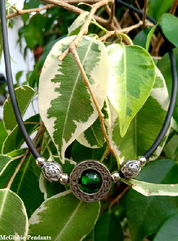 Collier Drachnauge McGibbie Pendants Collier Drachnauge McGibbie Pendants